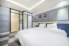 사천 - 사천(삼천포) 윈 무인텔 후기, 가격, 위치 - 예약