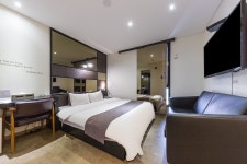 에스앤나봄호텔 - 트리플 숙소