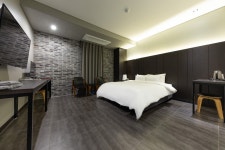 예산 자자호텔 - 트리플 숙소