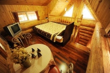 밀양 통나무숲속마을펜션 - 트리플 숙소