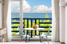 강릉 빅아일랜드펜션(안목해변 도보1분,카페거리) - 트리플 숙소