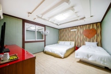 여수 좌수영 - 트리플 숙소