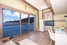 통영 풍차마을히아신스펜션 - 트리플 숙소