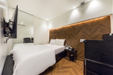 역삼 호텔 더 뮤즈 - 트리플 숙소