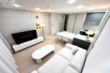 더 노벰버 스테이 구리역점 - 트리플 숙소