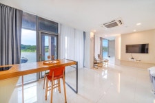 투어앤스파 가평 화이트큐브24스파수영장펜션 투어앤스파