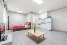 파주 뜰안채펜션 - 트리플 숙소