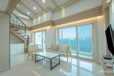 삼척 예그리나펜션 - 트리플 숙소