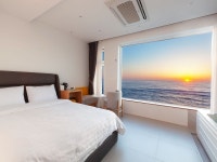 강릉 오핑하우스펜션 - 트리플 숙소