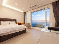 강릉 오핑하우스펜션 - 트리플 숙소