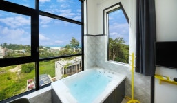 투어앤스파 강릉 로제펜션 투어앤스파