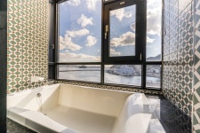 창원 - 창원 진해아몬드호텔 후기, 가격, 위치 - 예약