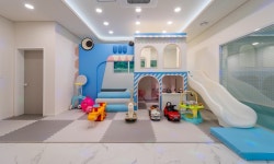 투어앤스파 가평 꼬모키즈풀빌라 투어앤스파