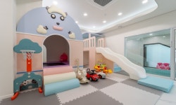 투어앤스파 가평 꼬모키즈풀빌라 투어앤스파