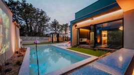 투어앤스파 경주 바사리풀빌라 투어앤스파