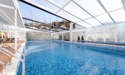 투어앤스파 가평 꼬모키즈풀빌라 투어앤스파