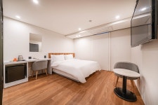 부산 연산동 에이치모먼트호텔 연산점 - 트리플 숙소