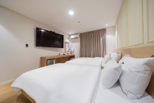 이천 하운드 이천터미널 - 트리플 숙소