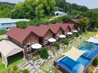 투어앤스파 가평 초록빛계곡 애견동반펜션 투어앤스파