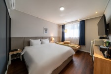 통영 하운드 호텔 통영항남 - 트리플 숙소