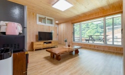 천안 - 천안 산아래호두나무펜션 후기, 가격, 위치 - 예약