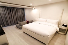 부엉이호텔 - 트리플 숙소