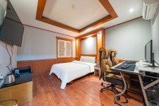 평촌 코아 - 트리플 숙소