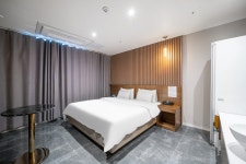 평택 브라운도트 고덕신도시점 - 트리플 숙소