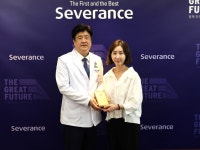 정경진 연세하늘치과의원 원장 2억원, 치과대학 발전기부금 | 세브란스 후원