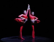 봄날 유원회. | 트립닷컴 따뜻한 햇볕을 짊어지지 않고, 작은 보물을 데리고 항저우로 가고, 봄날 유원회.