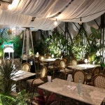 분위기 좋은 맛집 ‘스케줄 합정’. 주소: 서울 마포구 양화로6길 33 . 트립닷컴 서울 트립 가이드.