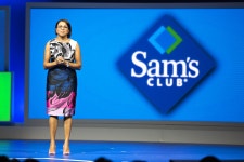유사나선영 | Roz Brewer at 2015 Shareholders Meeting
