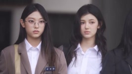 아 진심 뉴진스 이 둘 지브리, 넷플 여주 같음.... - 인스티즈(instiz) 연예 카테고리 아 진심 뉴진스 이 둘 지브리, 넷플 여주 같음....