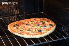 Vegetarian pizza in oven 이미지 (94474813) - 게티이미지뱅크 Vegetarian pizza in oven