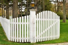 Picket fence and matching gate 이미지 (148222628) - 게티이미지뱅크 Picket fence and matching gate