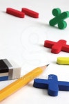 블럭아이선일미술학원 | Pencil and building blocks 이미지 (126430822) - 게티이미지뱅크 Pencil and building blocks