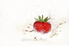 Strawberry Milk Splash 이미지 (119130414) - 게티이미지뱅크 Strawberry Milk Splash