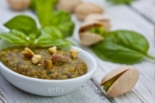 pistachio pesto 이미지 (154270906) - 게티이미지뱅크 pistachio pesto