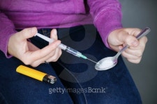 디앤알군산주 | Injection drug paraphernalia 이미지 (159117163) - 게티이미지뱅크 Injection drug paraphernalia