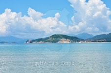 Mountain overgrown with forest on the other side 이미지 (538407535) - 게티이미지뱅크 Mountain overgrown with forest on the...