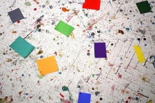 PARK AND PAPER (파크앤드페이퍼) | Colourful Papers On The Paint Splashed White Parquette 이미지 (490855386) - 게티이미지뱅크 Colourful Papers On The Paint...