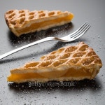 슬라이레이지스파이 | apple pie slice on black table with fork 이미지 (513599730) - 게티이미지뱅크 apple pie slice on black table with fork