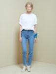 나영이랑세미 | SSF SHOP - 삼성물산 패션부문 온라인 공식몰 Via Boxi Thick T-shirt - White