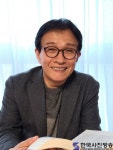프로현사진&출판 | 고영은 출판도시문화재단 이사장, 화훼농가 돕기 릴레이 캠페인 참여 - 한국사진방송 대한민국예술-