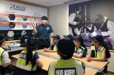 대전유성경찰서 후생복지회 | 대전유성경찰서 청소년경찰학교 프로그램 운영:내외신문 ≪내외신문≫ 대전유성경찰서 청소년경찰학교 프로그램 운영