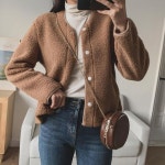 여자 귀여운 루즈핏 여친룩 양털 버튼 노카라 자켓 - NS홈쇼핑 여자 귀여운 루즈핏 여친룩 양털 버튼 노카라 자켓 - NS홈쇼핑