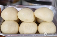 제천참쌀찐빵 | 싱글벙글빵집 - 구석구석맛골목 | 무엇을 먹을까 | 대한민국구석구석