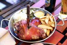 부어스트라덴 음식점 정보와 주변 관광 명소 및 근처 맛집 여행 정보