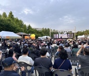 평택시 비전1동 제1회 배꽃축제, 뜨거운 환호 속 성황리에 마무리!:경인투데이뉴스 ≪경인투데이뉴스≫ 평택시 비전1동 제1회 배꽃축제, 뜨거운...