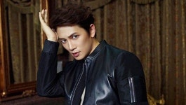힐스타즈 인터내셔널(Heal Stars International) | Ji Sung praises 'Kill Me, Heal Me' co-stars in Shin Se Gi-esque shoot with 'International bnt' | allkpop.com
